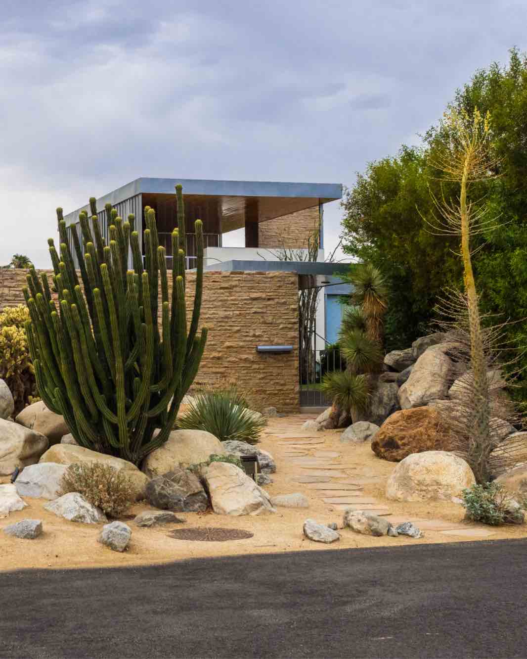 Landscape design in Utah with Hot Shot is beautiful and unique.
